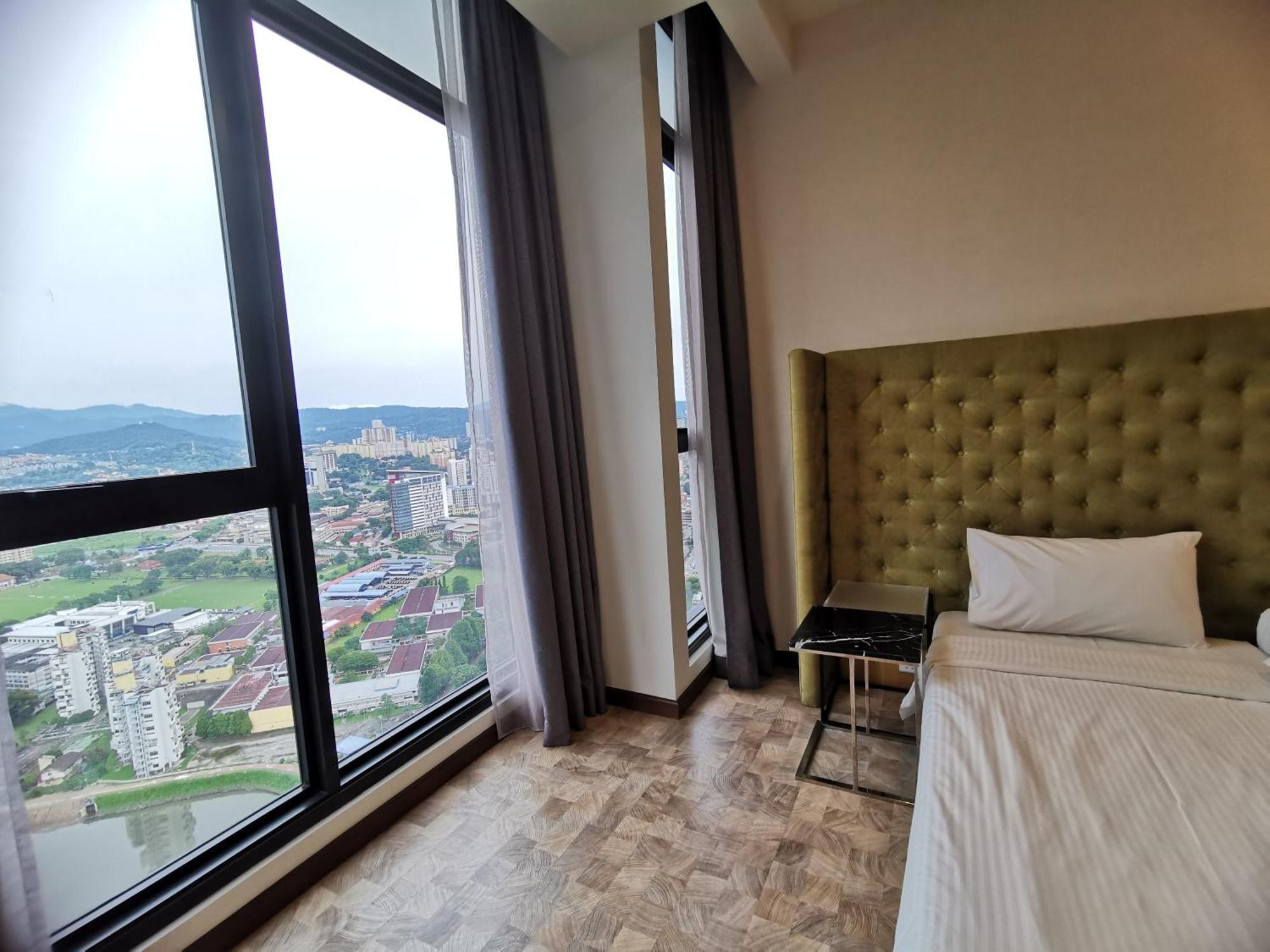 Expressionz Professional Suites By Aurora Summer Suites Куала Лумпур Стая снимка