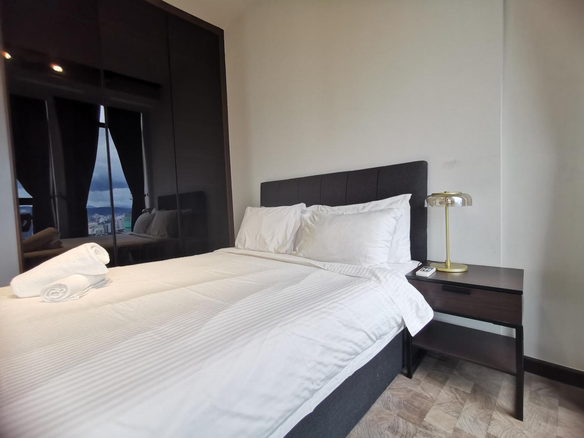 Expressionz Professional Suites By Aurora Summer Suites Куала Лумпур Стая снимка